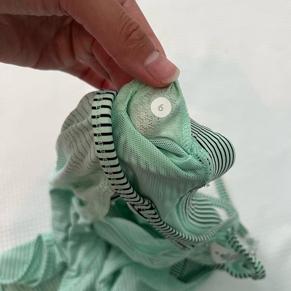 Lululemon Roll Out Tank in Heathered Fresh Teal / Mini Hyper Stripe Fresh Teal - Picture 10 of 10